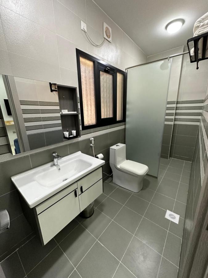 Blue Rose Hotel Al Amarat Екстер'єр фото